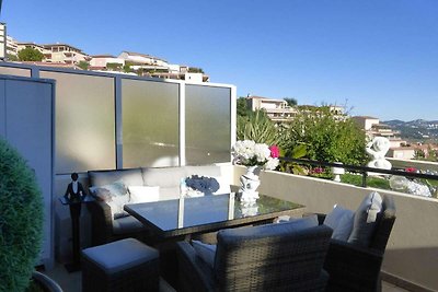 Appartamento premium con vista mare e piscina...