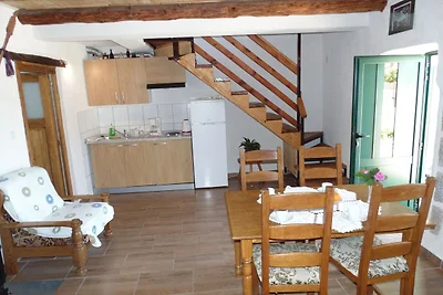 Ferienhaus in Starigrad mit Garten