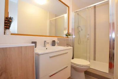 Einfaches und sonniges Studio-Apartment