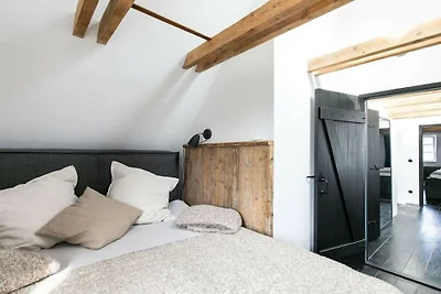 Luxuriöses Ferienhaus Room No. 35