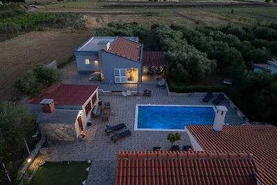 Villa a Polaca con piscina privata