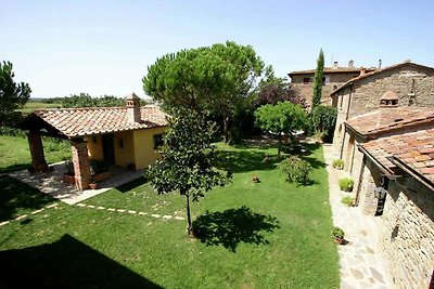 Vintage-Bauernhof in Cortona mit Swimmingpool