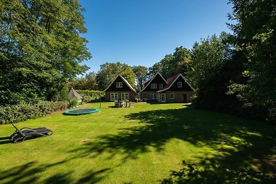 Chalet in Frisia con giardino recintato