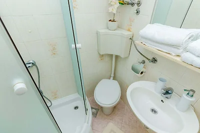 Appartement met balkon vlakbij zee