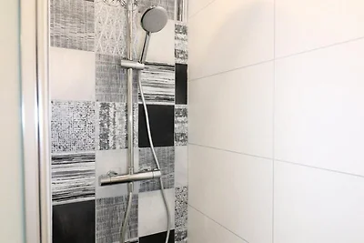 Monolocale confortevole · Accesso diretto all...