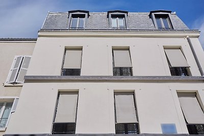 Neue Wohnung Boulogne gegenüber „Les...