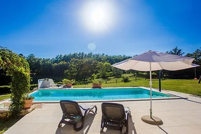 Villa a Gračišće con piscina