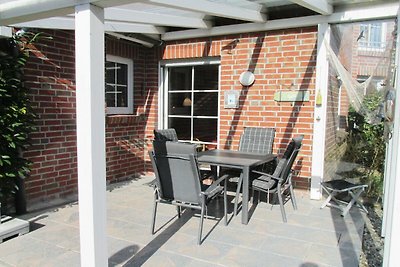 Doppelhaushälfte mit windgeschützter Terrasse