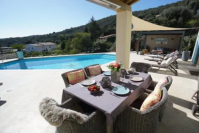 Villa in Côte d'Azur mit 4 Schlafzimmer