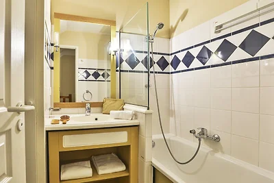 Bourgenay Flat nabij de kusthellingen