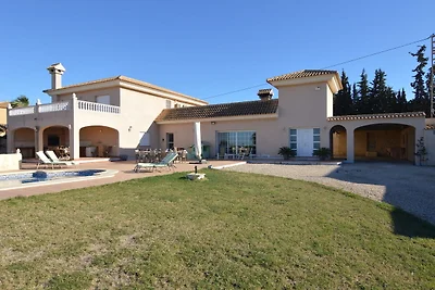 Geräumige Villa mit privatem Pool in El Algar