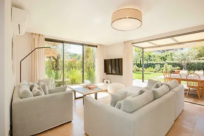 Elegantes Haus - Klimaanlage - 5 Schlafzimmer...