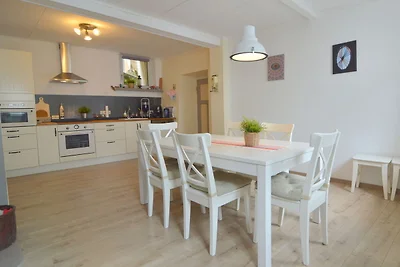 Modernes Ferienhaus in Mürlenbach in...