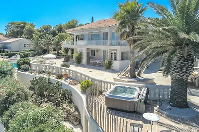 Villa di lusso con jacuzzi a Les Issambres