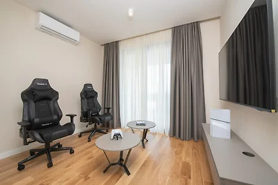 Luxuriöse Villa mit Meerblick und Whirlpool