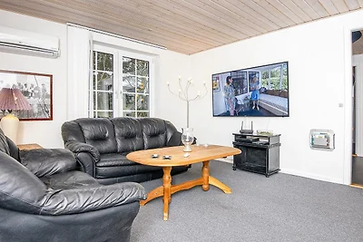 10 person holiday home in Glesborg-By Traum