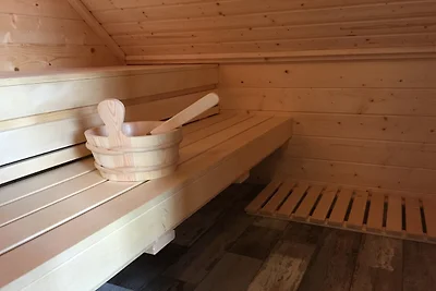 Wellness-Wohnzimmer mit Sauna