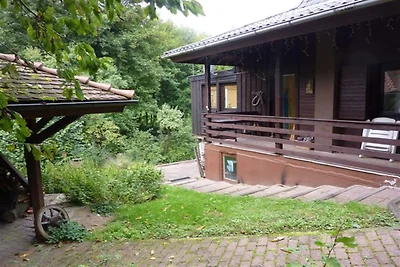 Vakantiehuis in Eichenborn met tuin