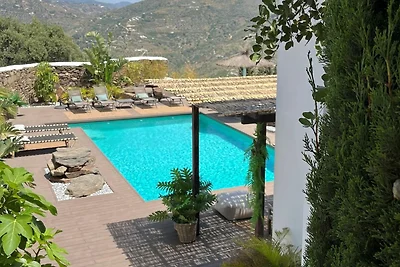 Villa in der Nהhe von Sayalonga am Meer