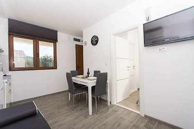 Villa LA-Comfort One Bedroom Apartment with S...