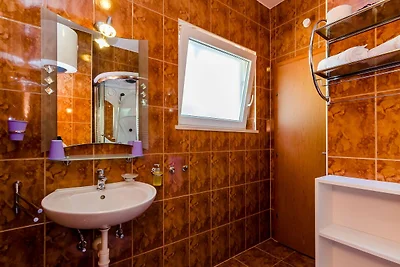 Apartments Aura - Comfort Studio Apartment 6 ...