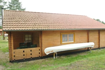 Mit Sauna und Boot am See "F"