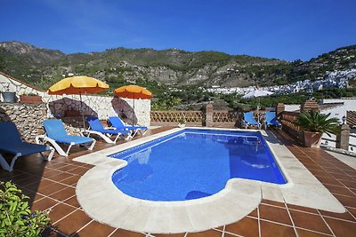 Schöne Villa mit privatem Swimmingpool in...