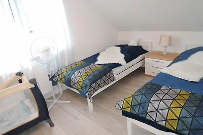 Ferienhaus in Nowe Warpno mit Garten