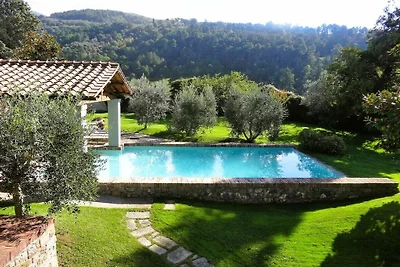 Villa in Pian di Sco met zwembad