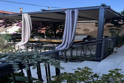 Elegant Trogir Apartment with Garden Terrace ...