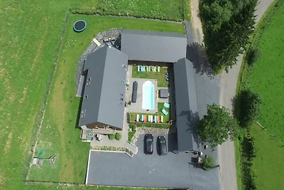 Villa in Manhay mit privatem Pool
