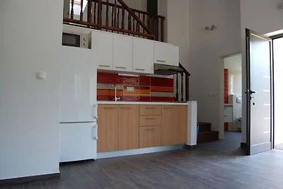 Modernes Ferienhaus mit Terrasse