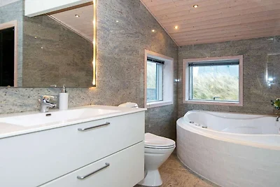 5 Sterne Ferienhaus in Henne-By Traum
