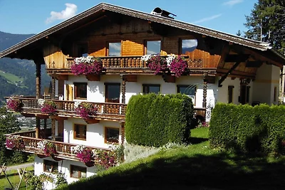 Ogród różany w Haus Schwarzenberg