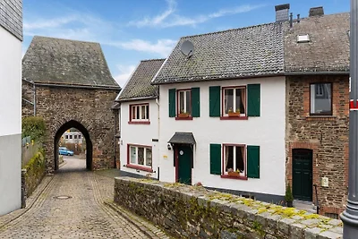 Wohnung in Reifferscheid mit Garten