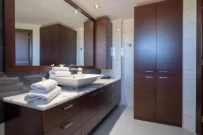 Diamond Villa mit Swimmingpool