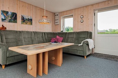 Geräumiges Ferienhaus in Vinderup mit Fjord i...