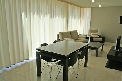 Wohnung in LEscala mit Pool