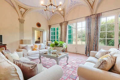 Villa in Lucca mit Pool und Landschaftsblick