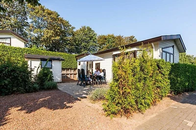 Strandhaus mit Parkplatz