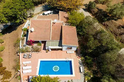 Casa de vacaciones en Torrox con piscina.