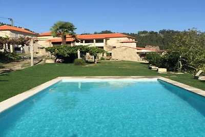 Ruim landhuis in Penafiel