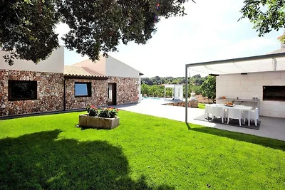 Villa in der Nähe von Muro mit Wasserfallpool