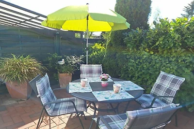 Ferienhaus in Berumbur mit Schwimmbecken