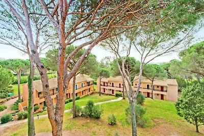 Apartment in Saint-Raphaël mit Pool