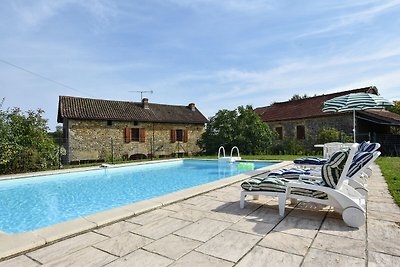 Cosy Holiday Home in Loubejac Aquitaine with ...