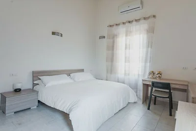 Sangiuliano - Modern duplex with balcony
