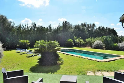 Villa a Muro con piscina e giardino di aranci