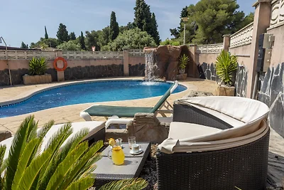 Ferienhaus in El Vendrell mit Pool