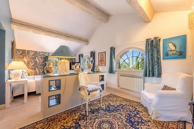 Grote familievilla in Arles met zwembad